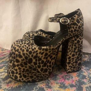 UNIF Dama Cheetah Print Platforms